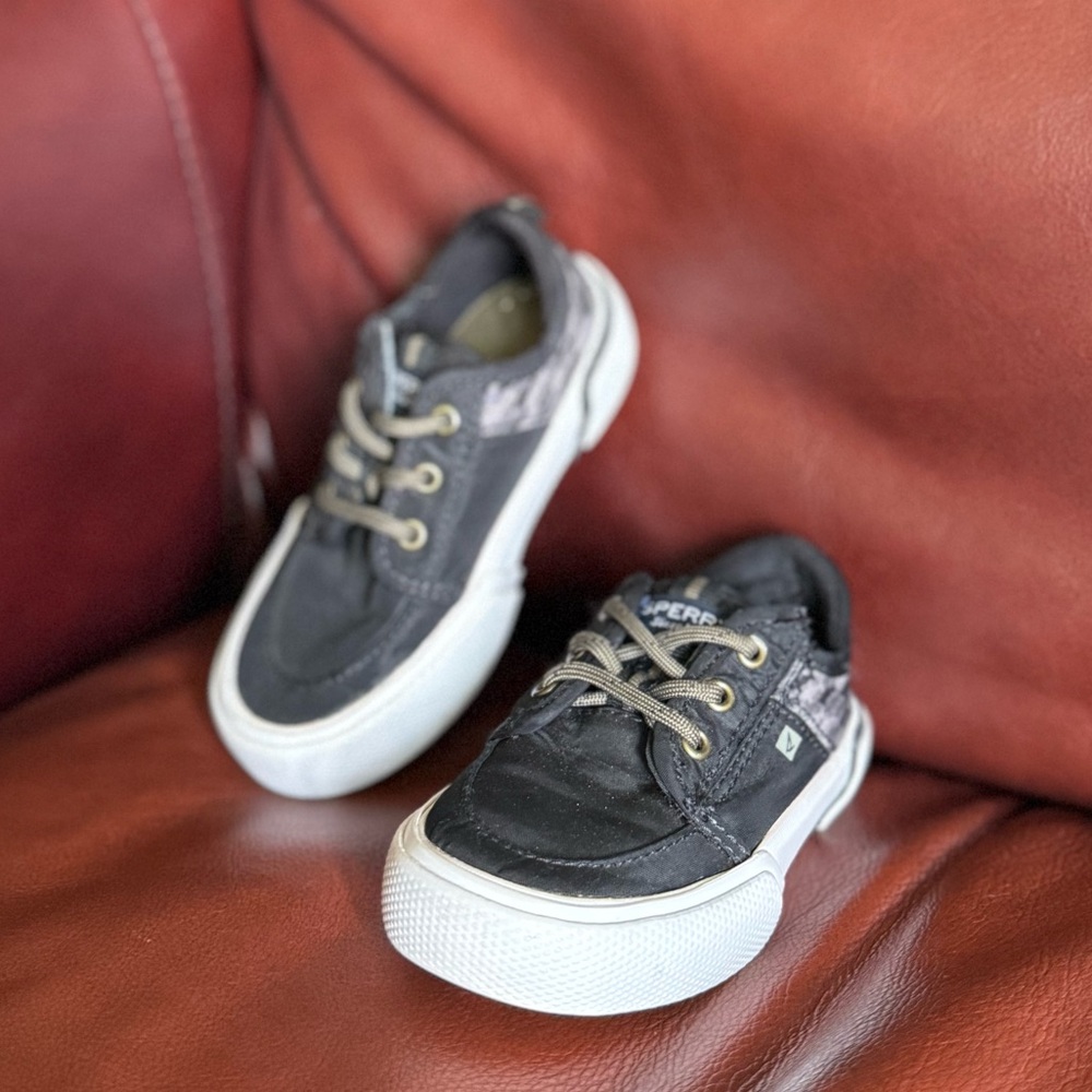 Sperry Black and White Sneakers with Chunky Sole - Picture 2 of 8